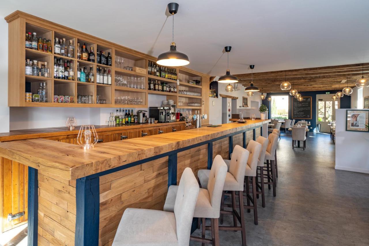 L'Auberge Du Croissant Rochecorbon Exteriör bild